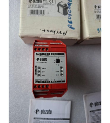 PIZZATO CS AT-02V024 SAFETY RELAY PIZZATO CS AT-02V024